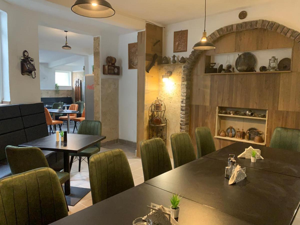 Apartmani & Restoran -S O K O- Sjenica Εξωτερικό φωτογραφία