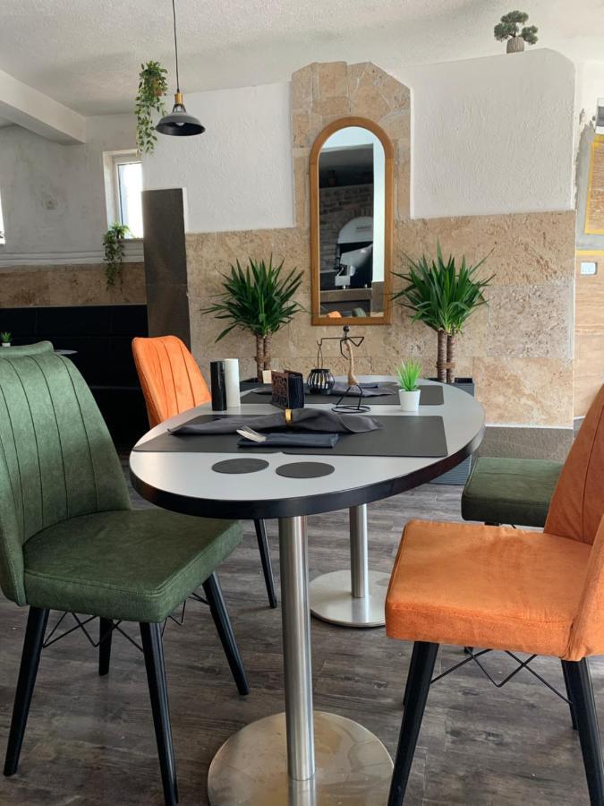 Apartmani & Restoran -S O K O- Sjenica Εξωτερικό φωτογραφία