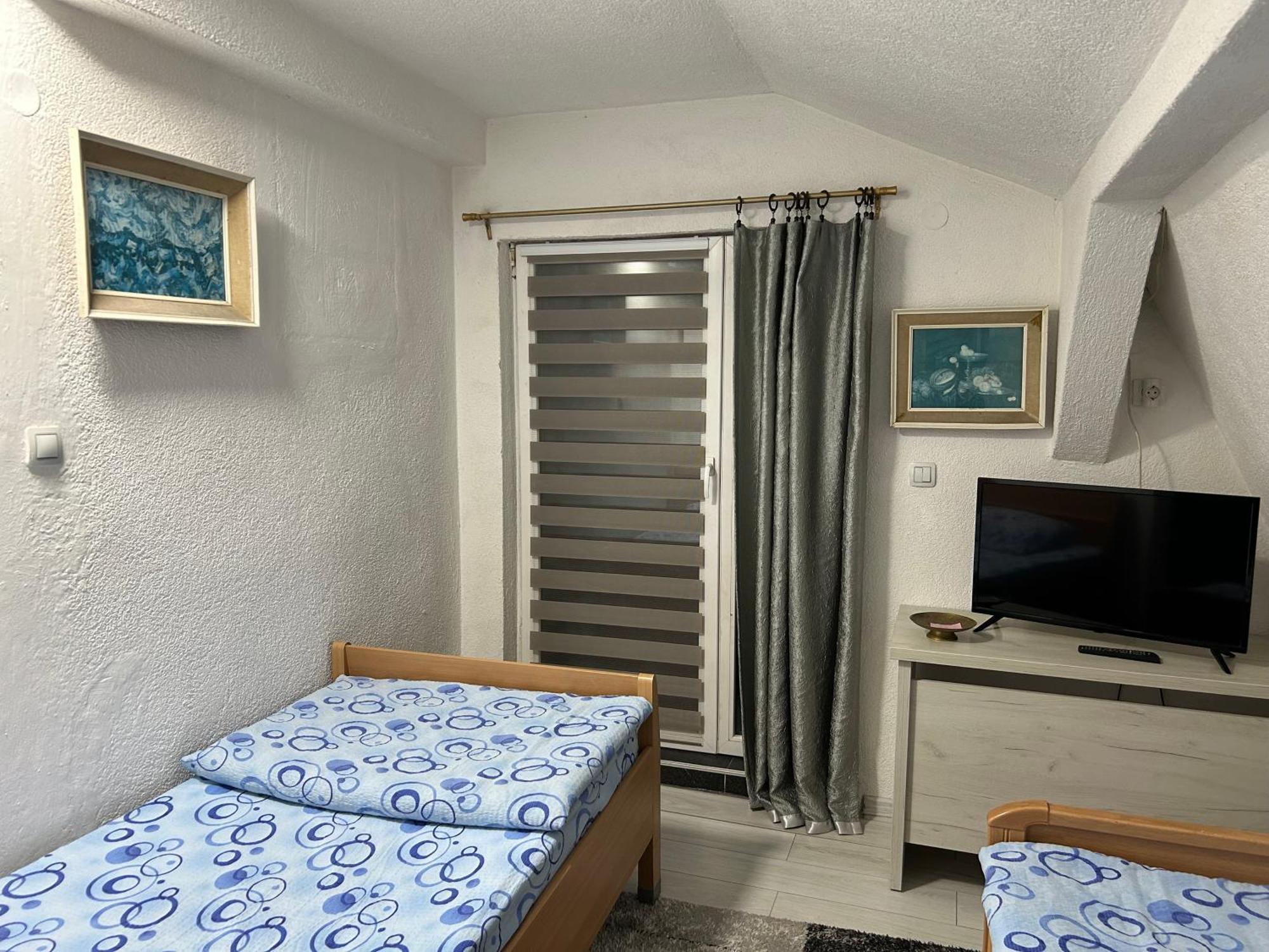 Apartmani & Restoran -S O K O- Sjenica Εξωτερικό φωτογραφία
