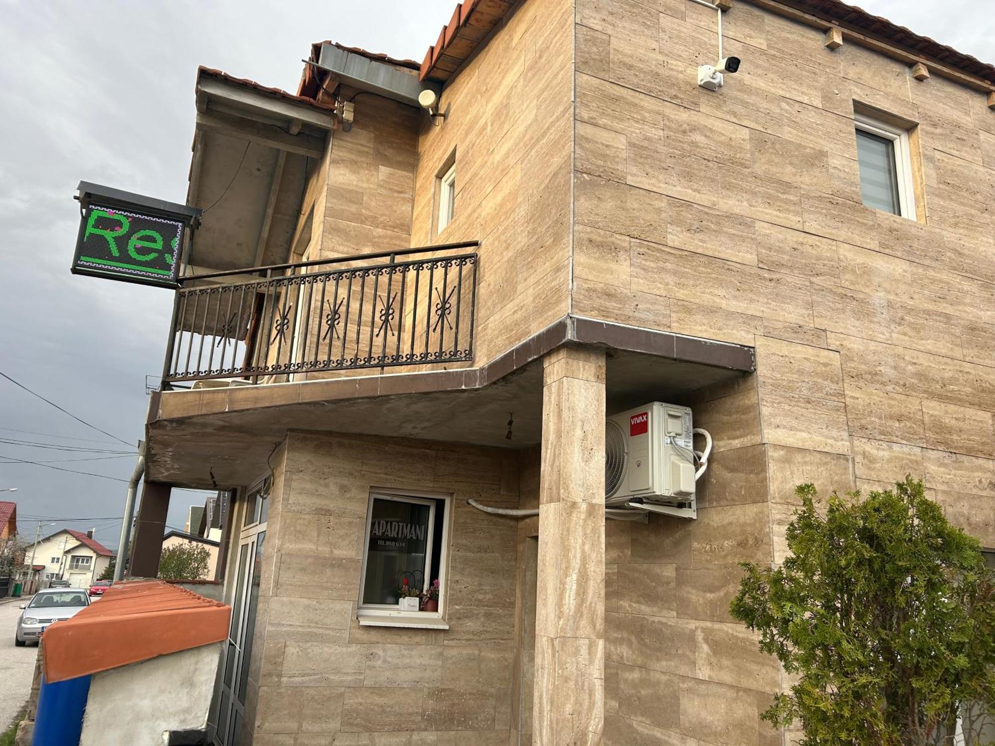 Apartmani & Restoran -S O K O- Sjenica Εξωτερικό φωτογραφία
